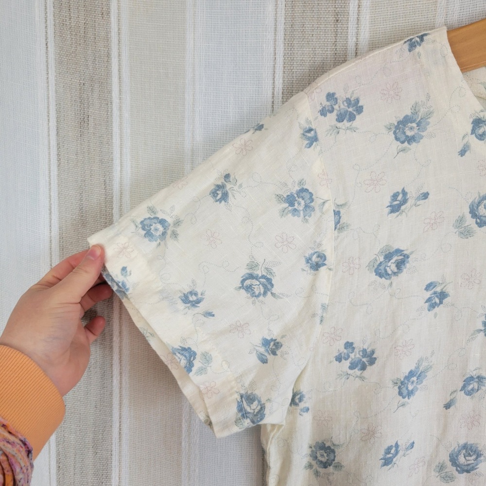 Vintage Bay Street Linen Blouse Top Floral White Blue Size Large Boxy Fit Boho - Picture 2 of 10